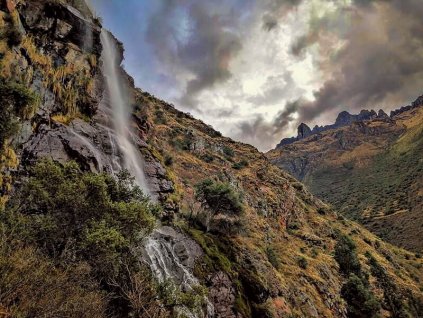 pueblo huaran cataratas